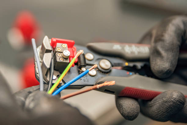 Best Affordable Electrician  in Brookfield, WI
